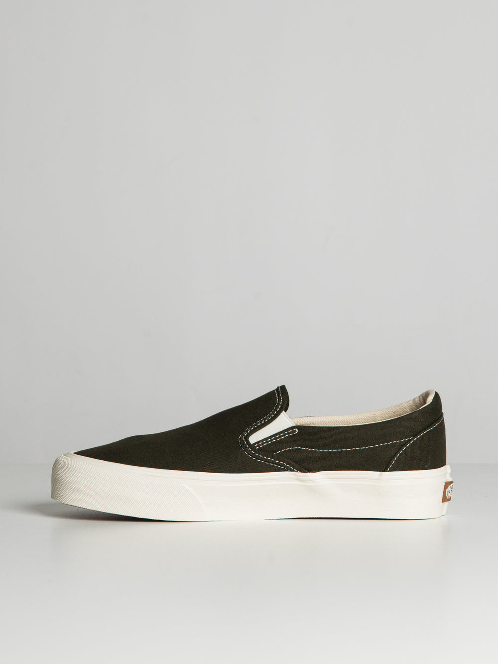 MENS VANS SLIP ON VR3 - CLEARANCE