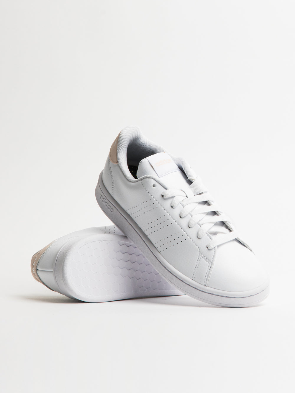 adidas Advantage Trainers in White | Lyst
