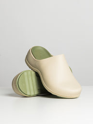 WOMENS COUGAR SVEN SLIP ON - CLEARANCE