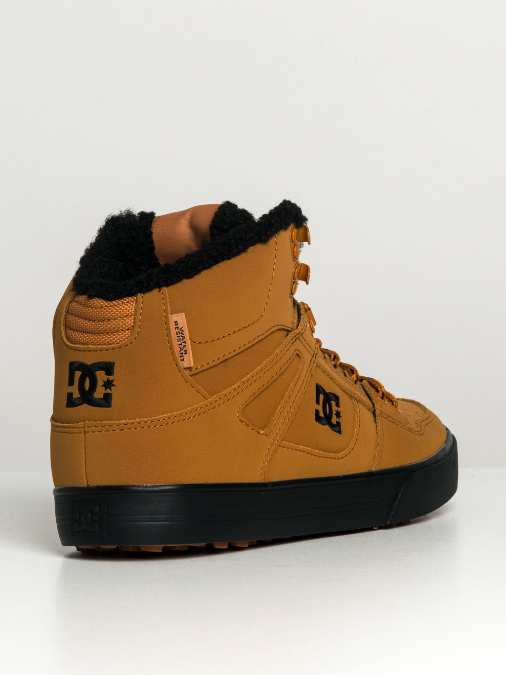 MENS DC SHOES CRISIS 2  Boathouse Footwear Collective