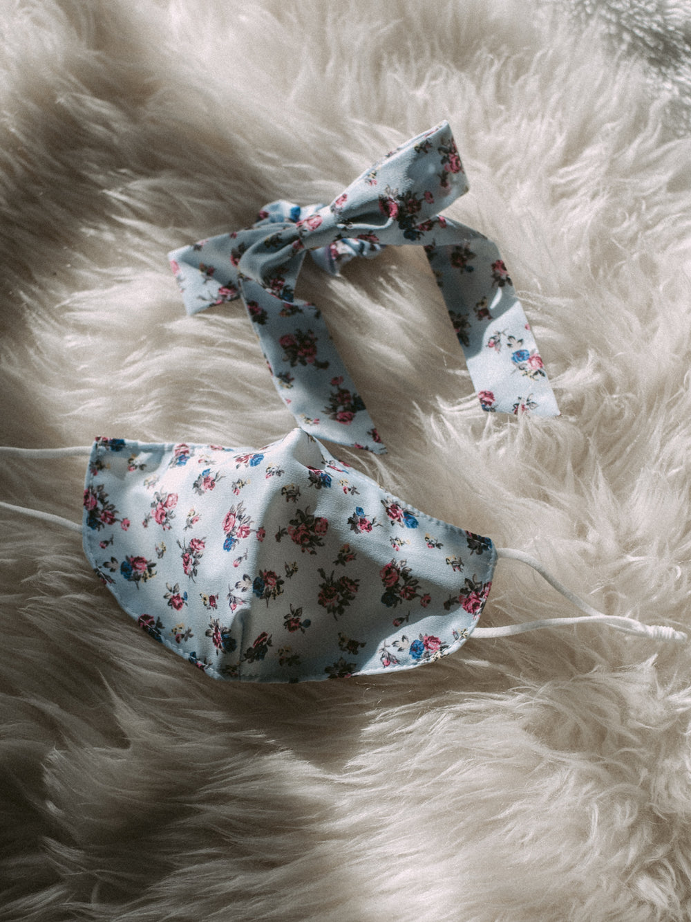 FREE PEOPLE MASK & BOW FLORAL PACK - SKY - CLEARANCE