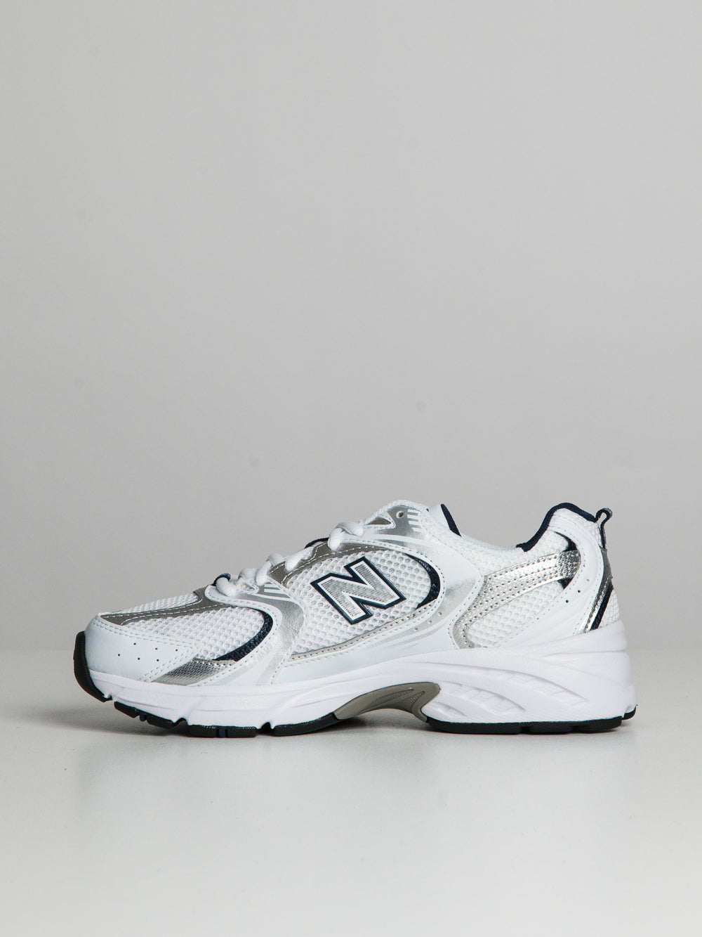 WOMENS NEW BALANCE 530 SNEAKER