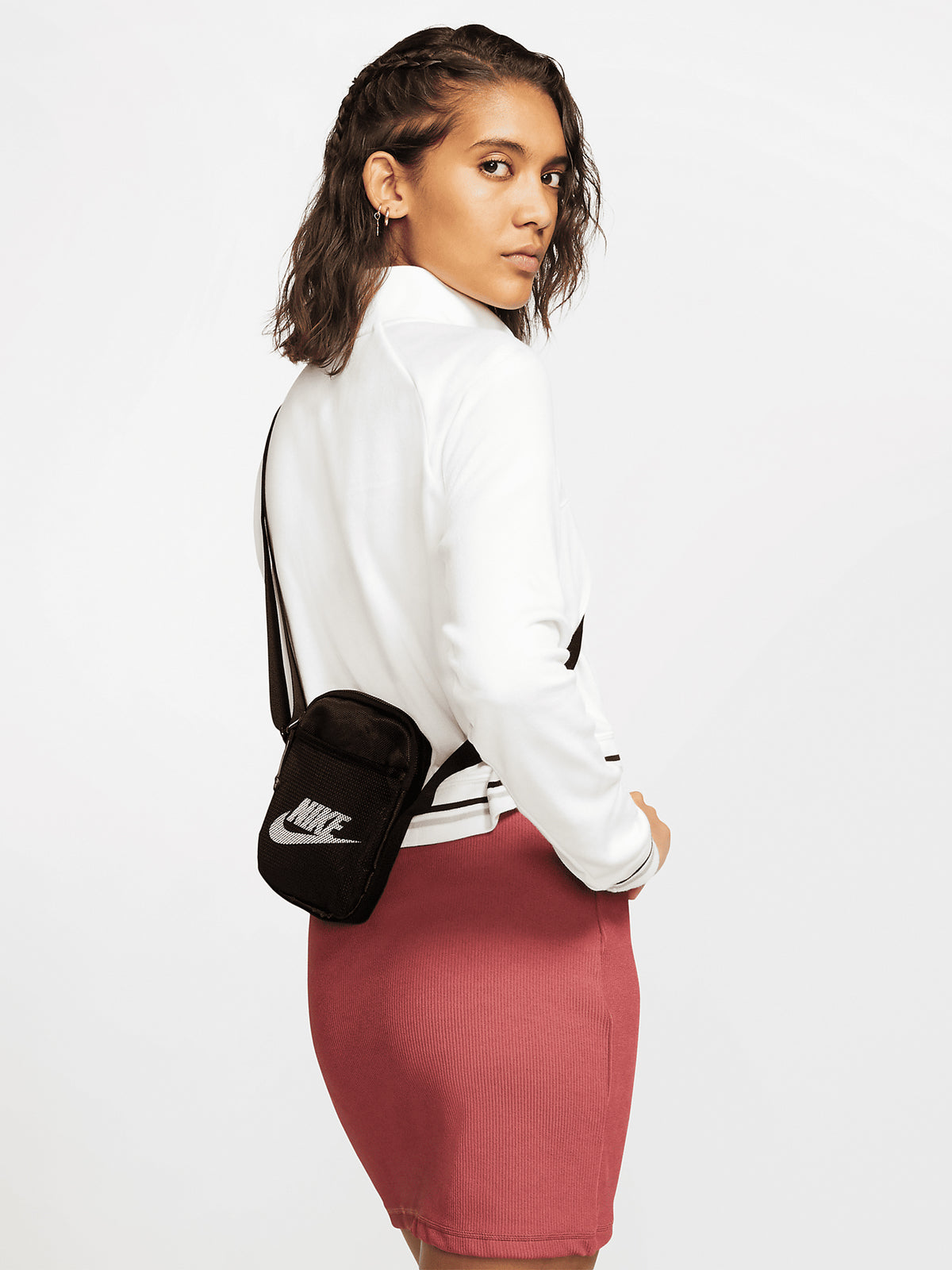 Nike Heritage Crossbody Mini Bag Sac à bandoulière, noir/blanc,  Einheitsgröße : : Mode