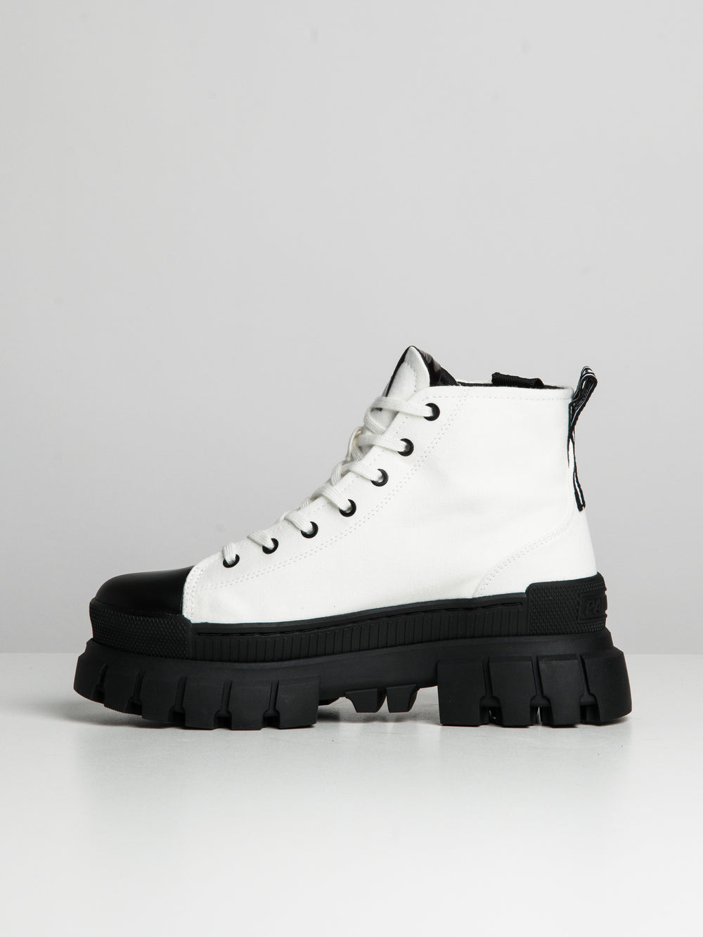 WOMENS PALLADIUM REVOLT TX HI - CLEARANCE