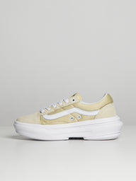 WOMENS VANS COMFYCUSH OLD SKOOL OVERT - CLEARANCE