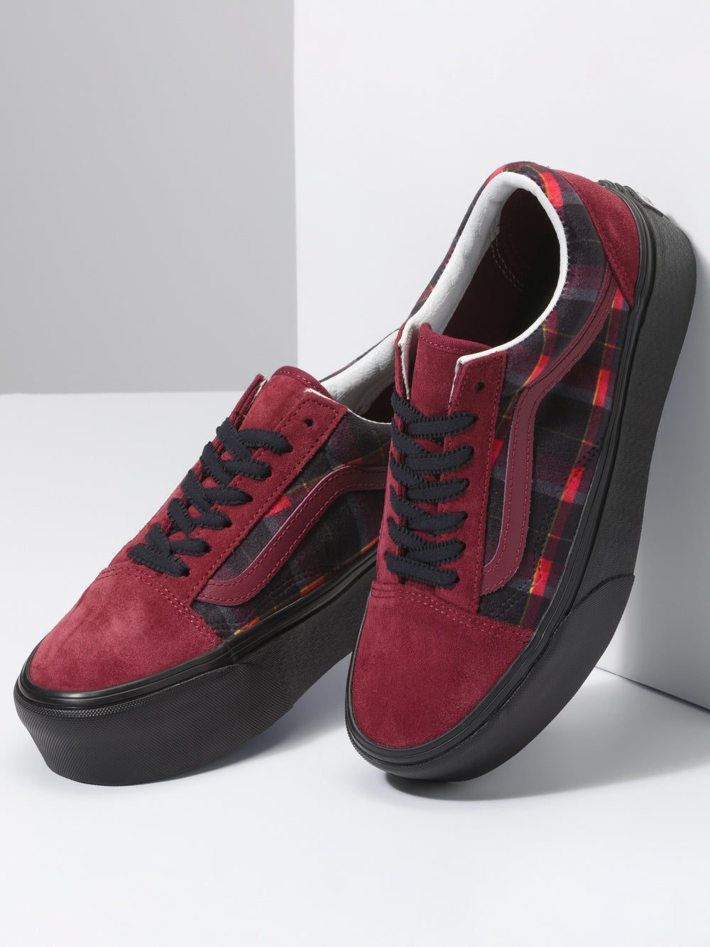 WOMENS VANS OLD SKOOL STACKFORM - CLEARANCE