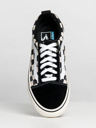 WOMENS VANS OLD SKOOL MTE SNEAKER - CLEARANCE